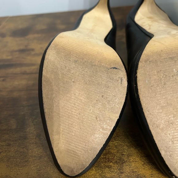 Banana Republic leather heels - Picture 2 of 5